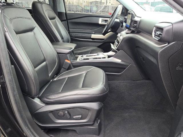 Certified 2023 Ford Explorer XLT w/ Equipment Group 202A image 6