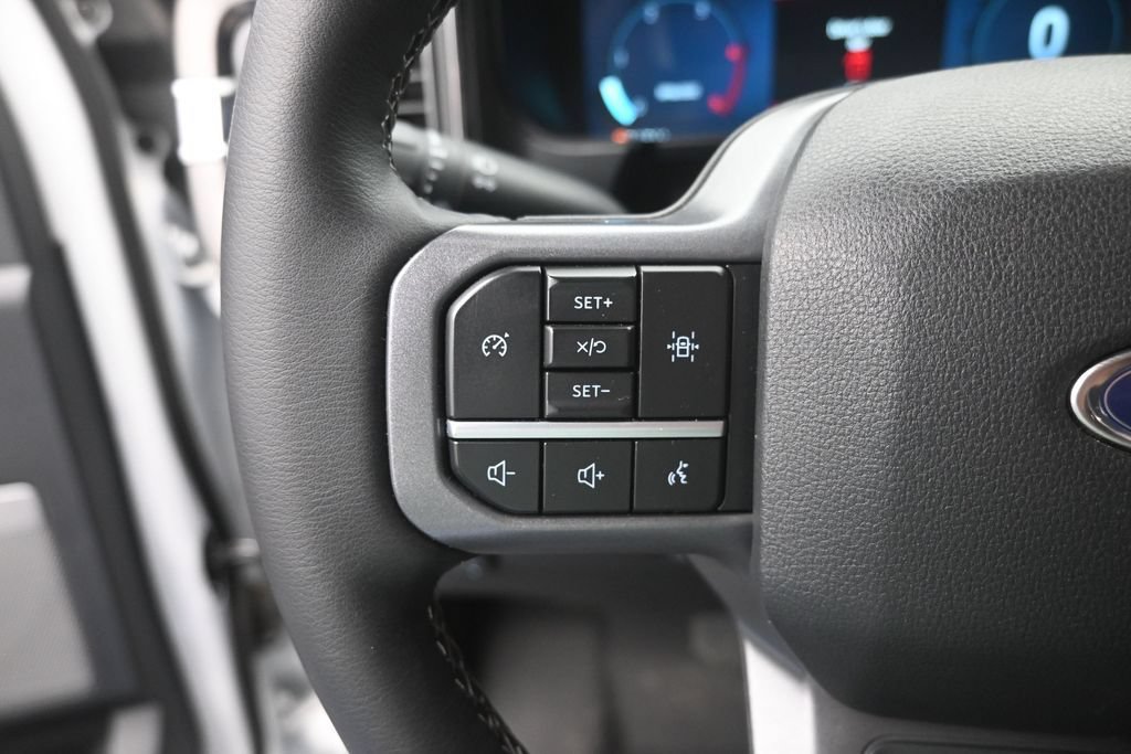 Certified 2025 Ford F250 Lariat w/ Tremor Off-Road Package AWD/4WD image 7