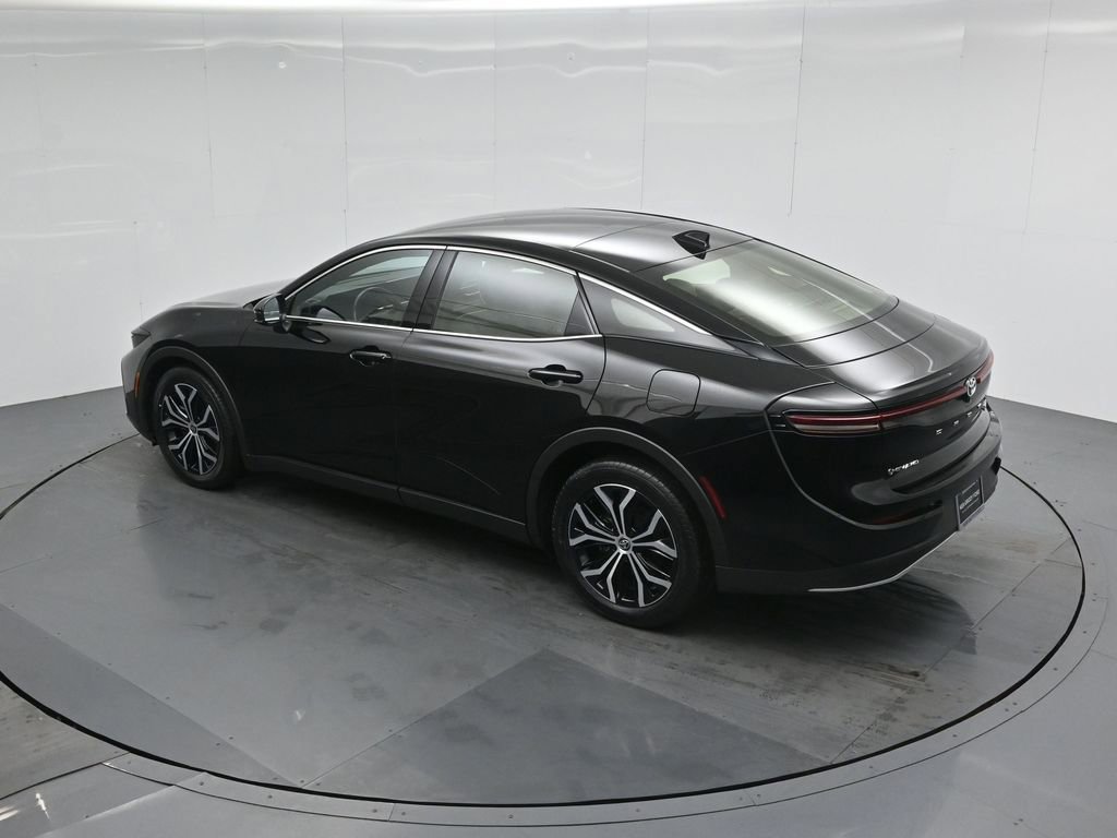 Used 2024 Toyota Crown Limited image 39