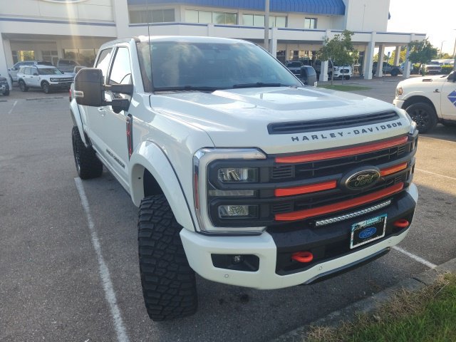 Certified 2024 Ford F250 Lariat w/ Lariat Ultimate Package AWD/4WD image 1