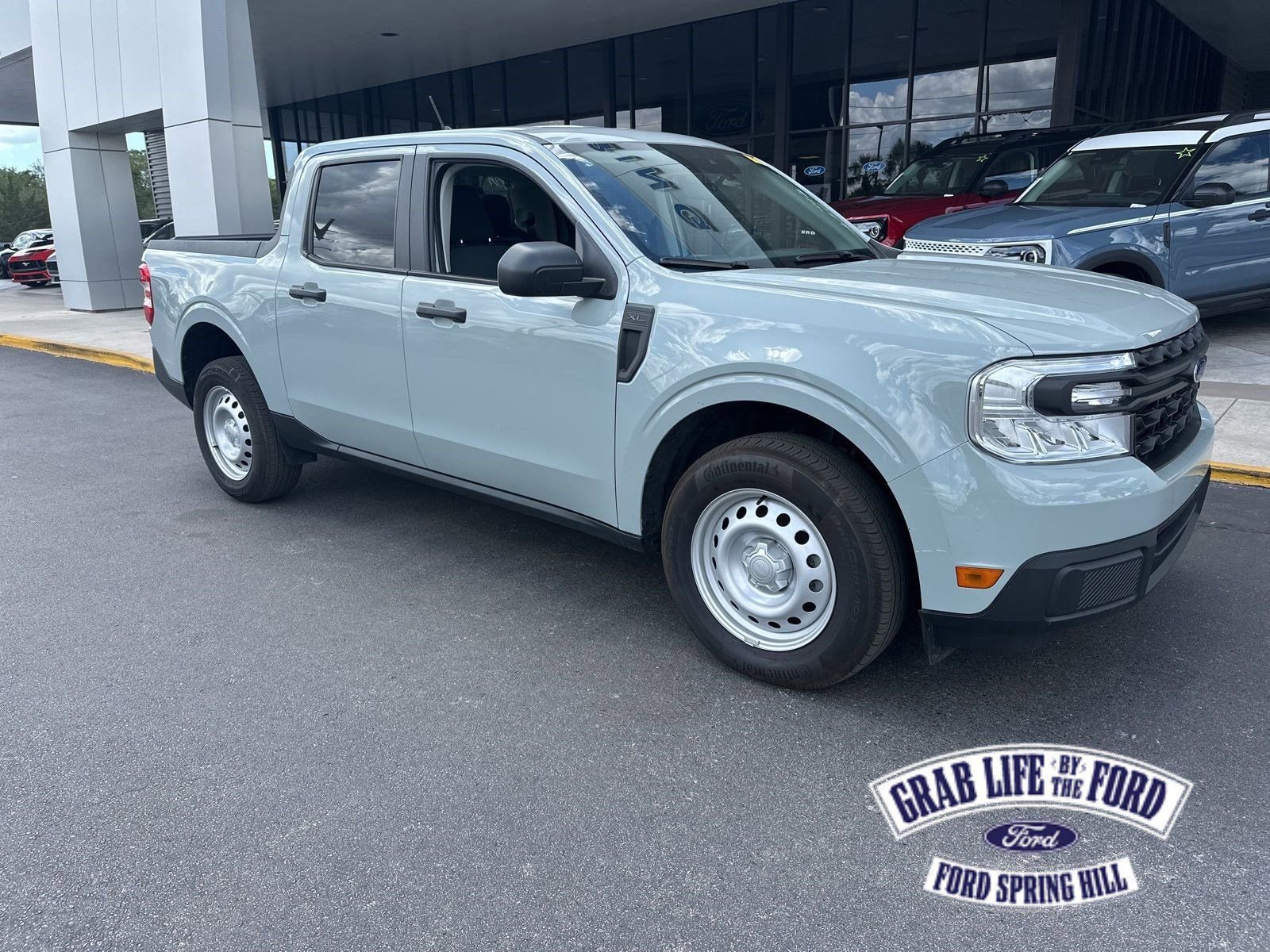 Certified 2024 Ford Maverick XL image 1