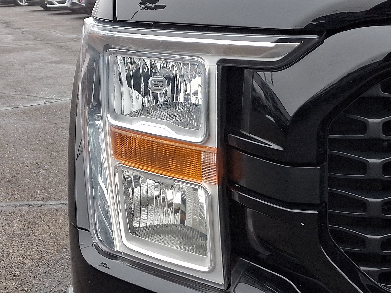 Certified 2022 Ford F150 XL w/ STX Appearance Package AWD/4WD image 10