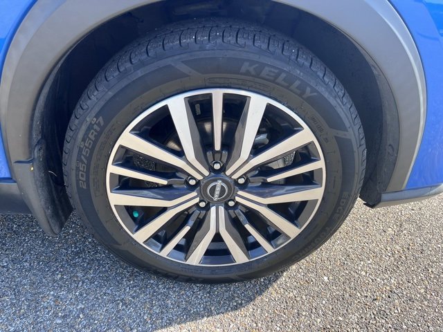 Used 2022 Nissan Kicks SV image 10