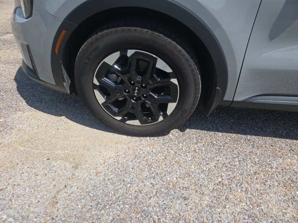 Used 2025 Kia Sorento S w/ Panoramic Sunroof Package FWD image 21