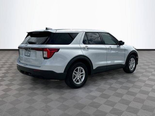 Certified 2026 Ford Explorer Active RWD image 5