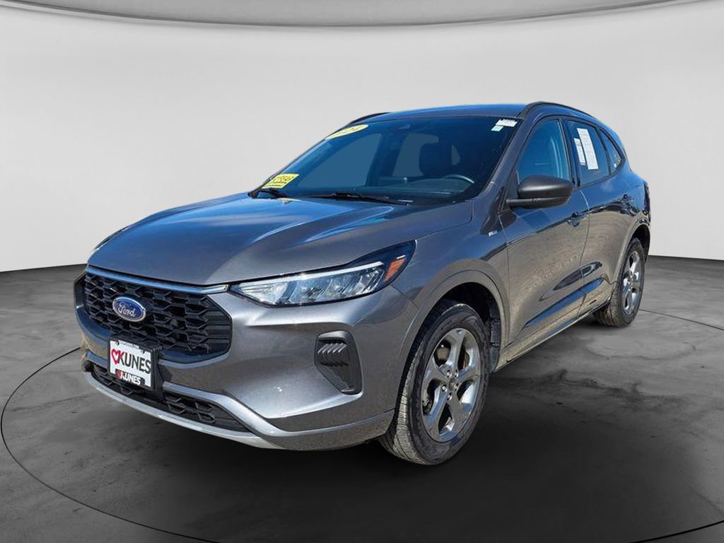 Certified 2024 Ford Escape ST-Line AWD/4WD image 3