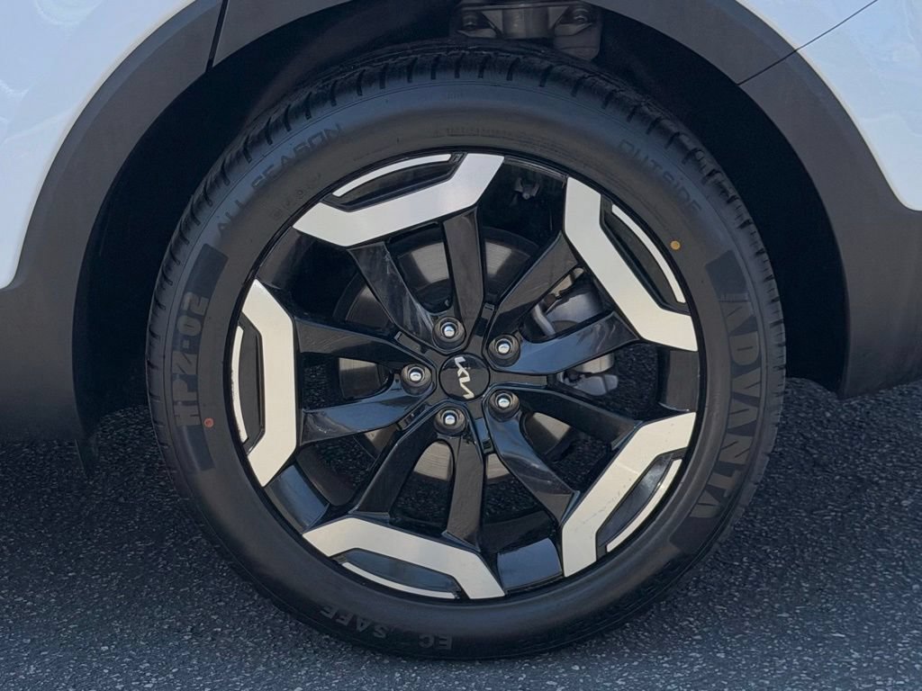 Used 2024 Kia Telluride EX FWD image 14