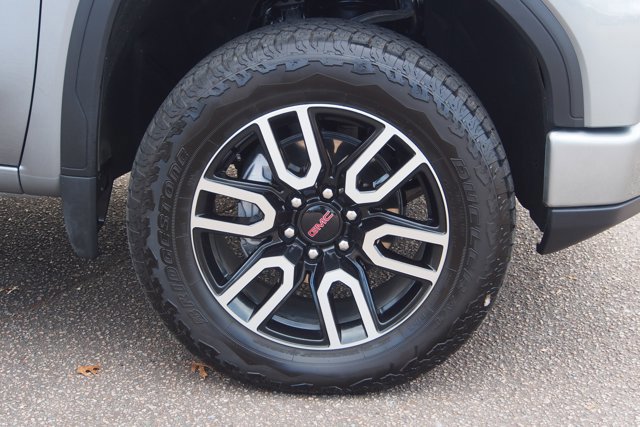 Used 2025 GMC Sierra 1500 AT4 w/ AT4 Premium Package image 10