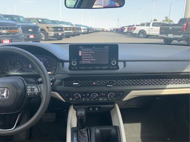 Used 2023 Honda Accord EX image 15