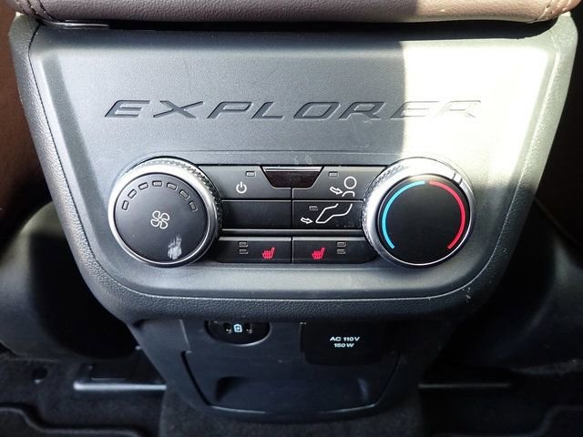 Certified 2025 Ford Explorer Platinum image 21