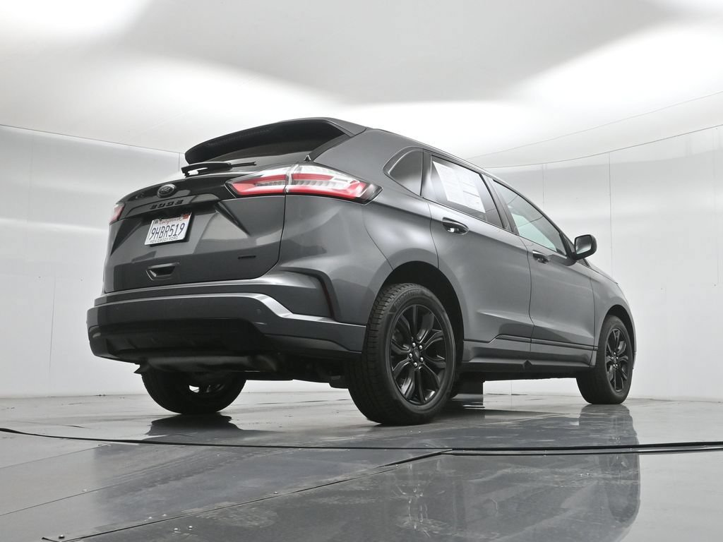 Certified 2023 Ford Edge SE w/ Black Appearance Package AWD/4WD image 49