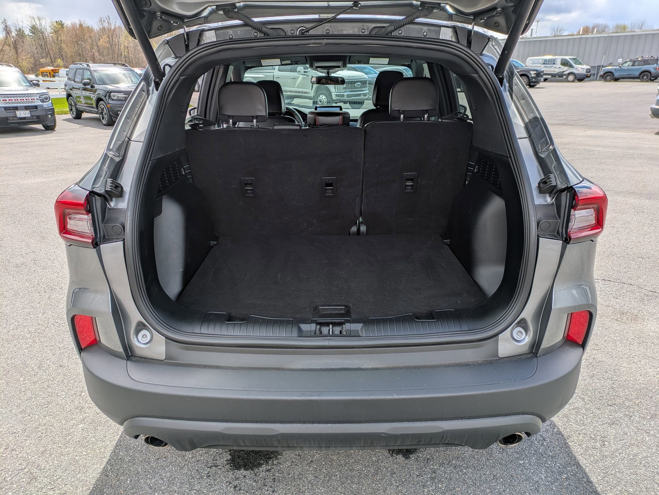 Certified 2025 Ford Escape ST-Line Select AWD/4WD image 18