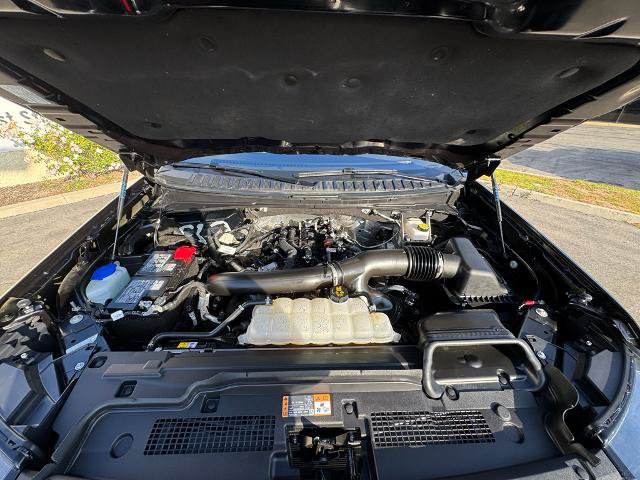 Certified 2025 Ford Expedition Active AWD/4WD image 31