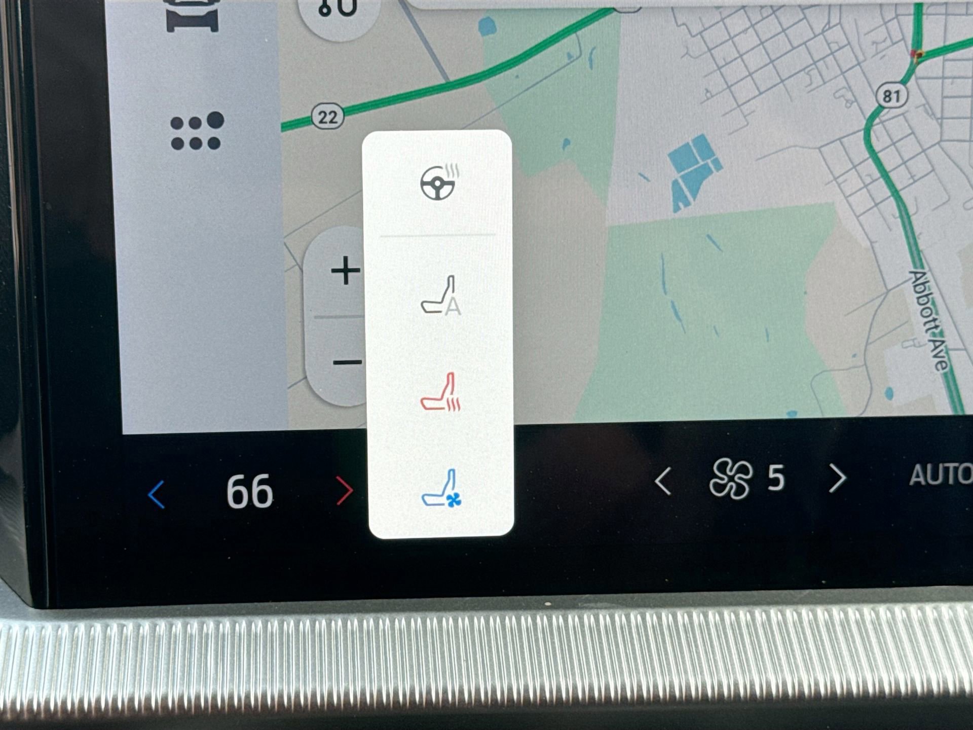 Certified 2025 Ford Explorer ST image 23