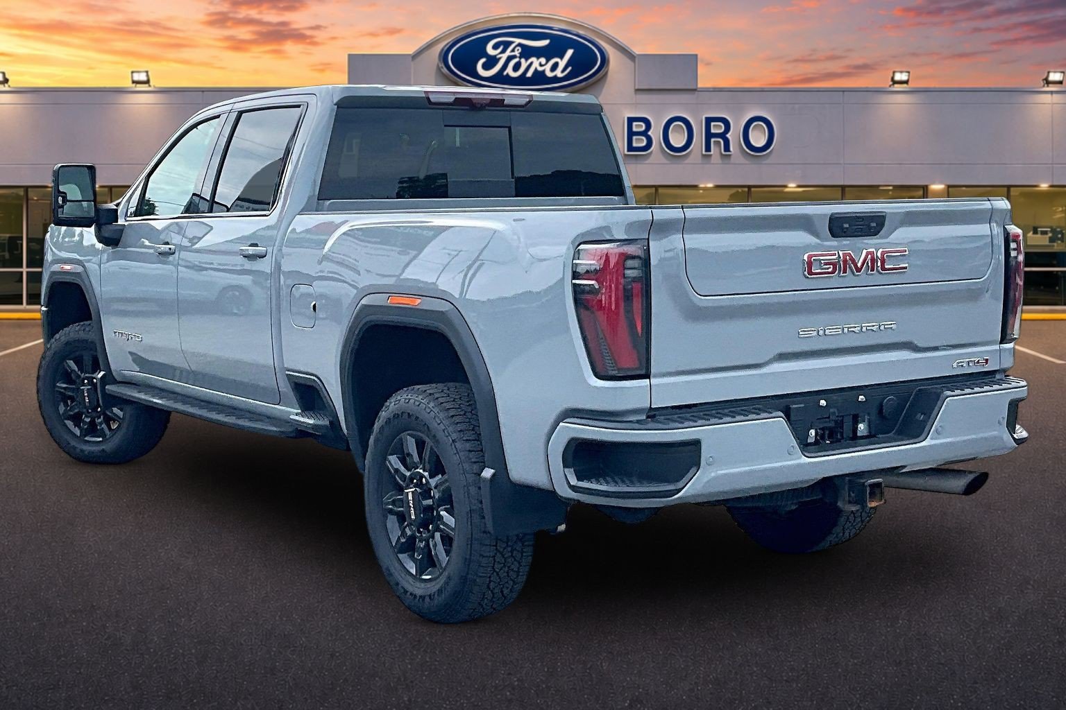 Used 2024 GMC Sierra 3500 AT4 w/ AT4 Premium Plus Package AWD/4WD image 2