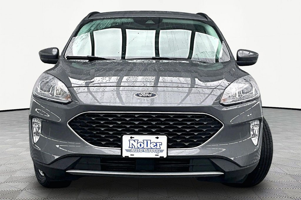 Certified 2022 Ford Escape SEL FWD image 3