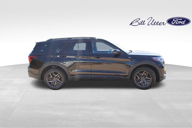 Certified 2026 Ford Explorer ST-Line w/ ST-Line Street Pack RWD image 4