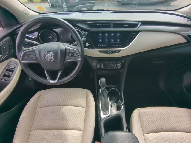 Used 2020 Buick Encore GX Essence w/ Experience Buick Package FWD image 16
