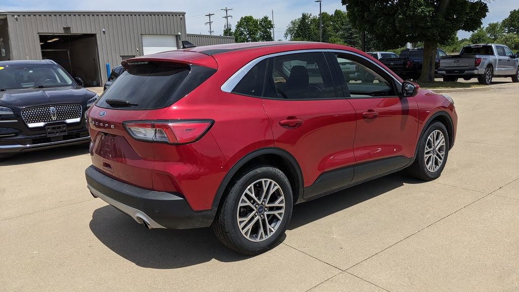 Certified 2022 Ford Escape SEL FWD image 3