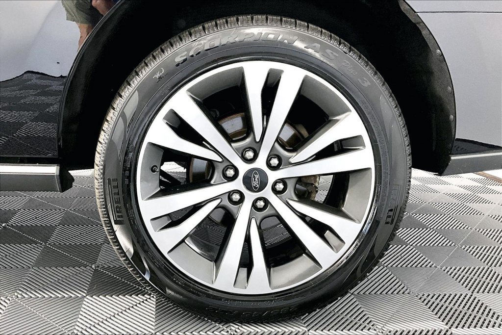 Certified 2021 Ford Expedition Limited AWD/4WD image 8