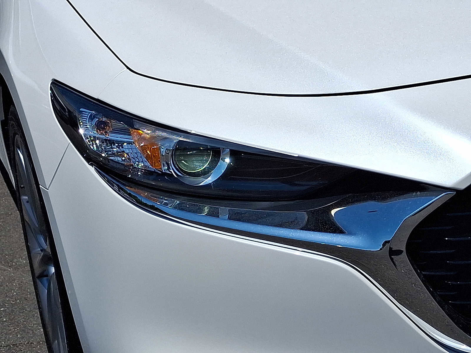 Used 2023 MAZDA MAZDA3 s FWD image 9