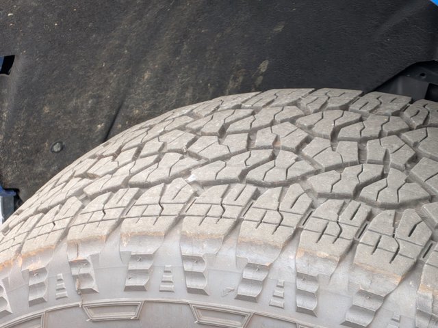 Used 2023 Chevrolet Silverado 1500 RST w/ Z71 Off-Road Package image 10