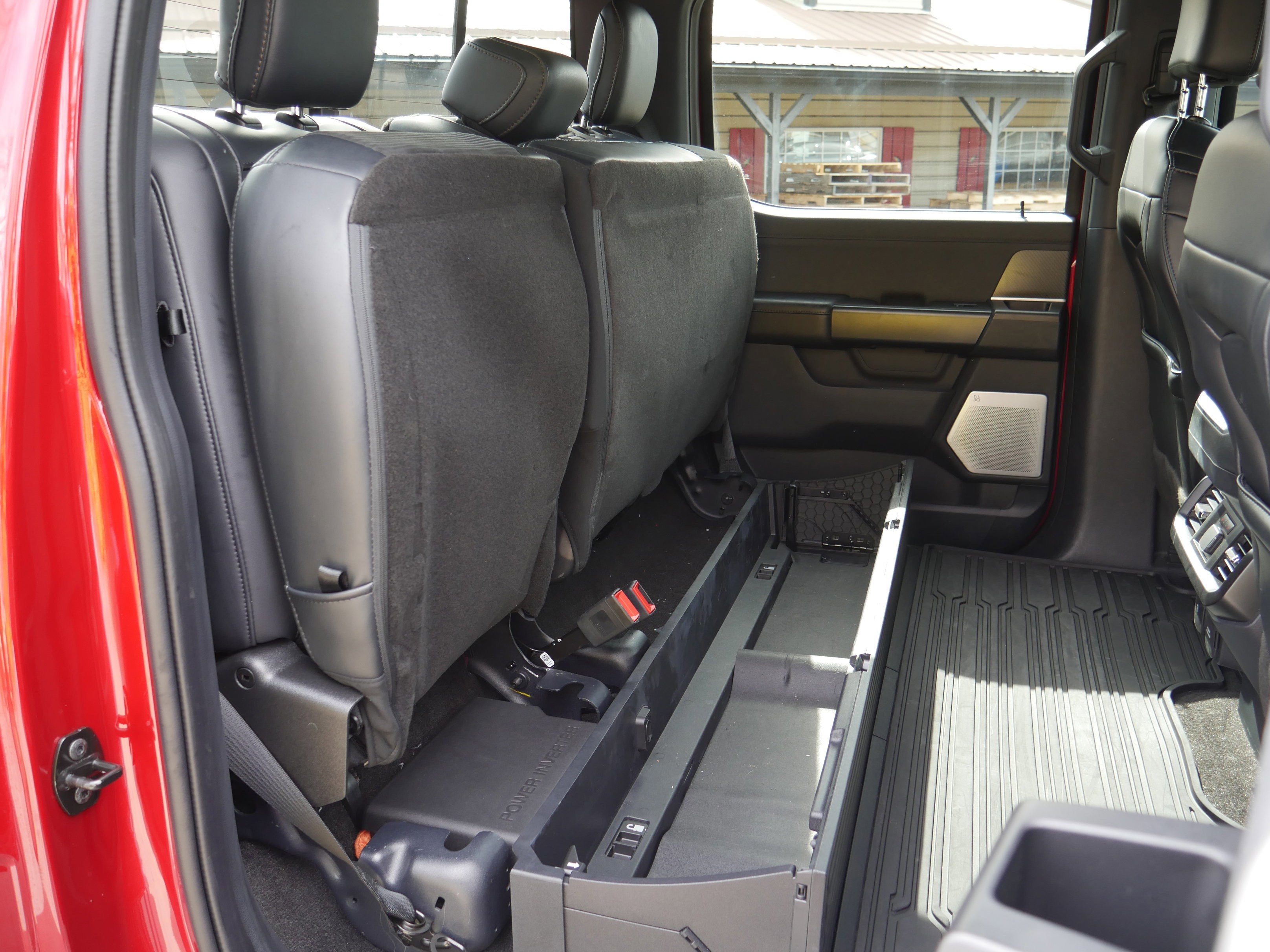 Certified 2022 Ford F150 Raptor w/ Raptor 37 Performance Package image 38