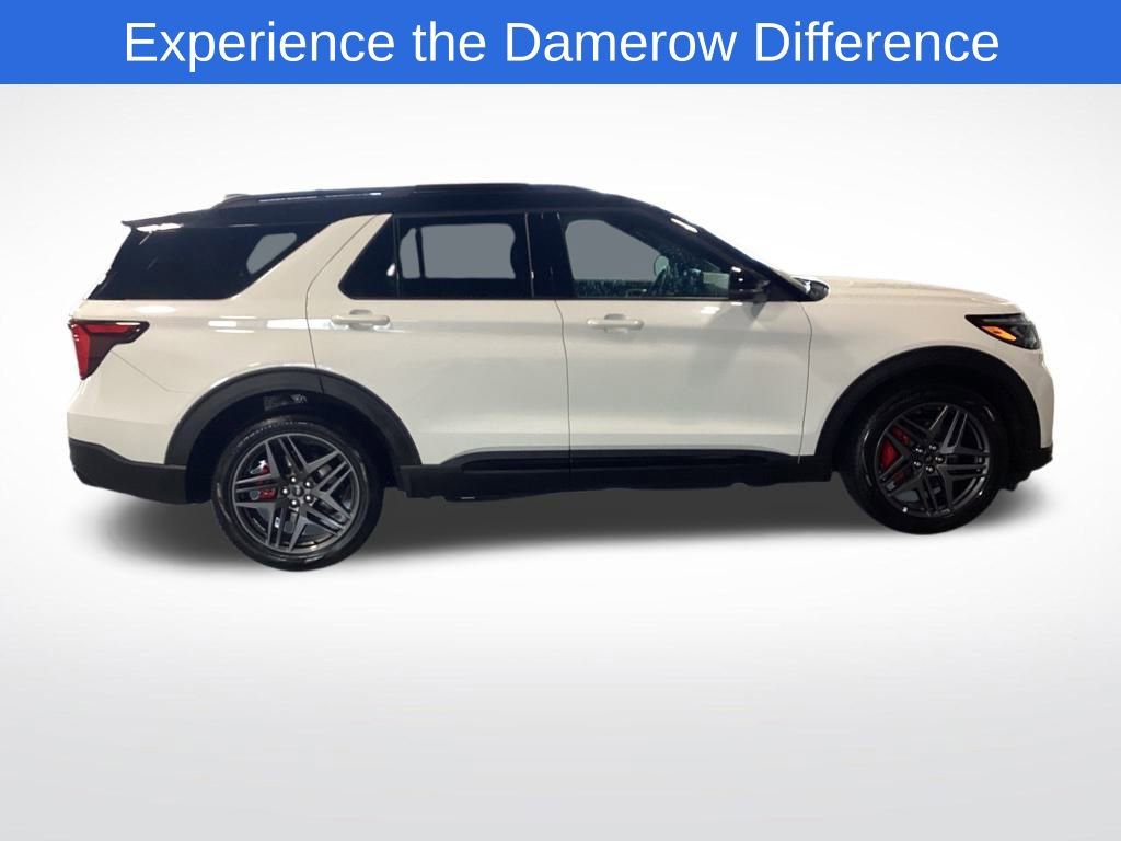 Certified 2025 Ford Explorer ST image 7