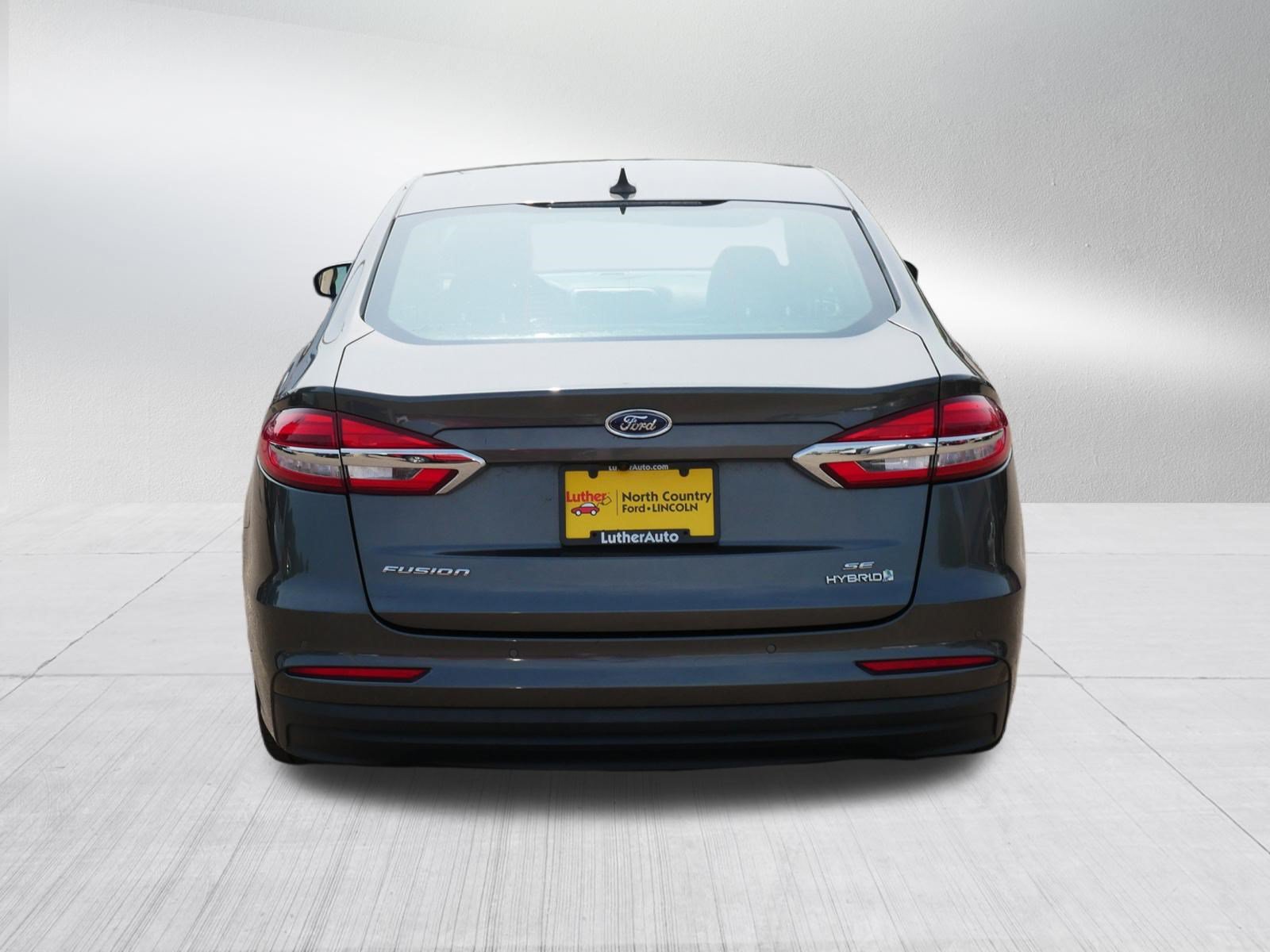 Certified 2019 Ford Fusion SE FWD image 6