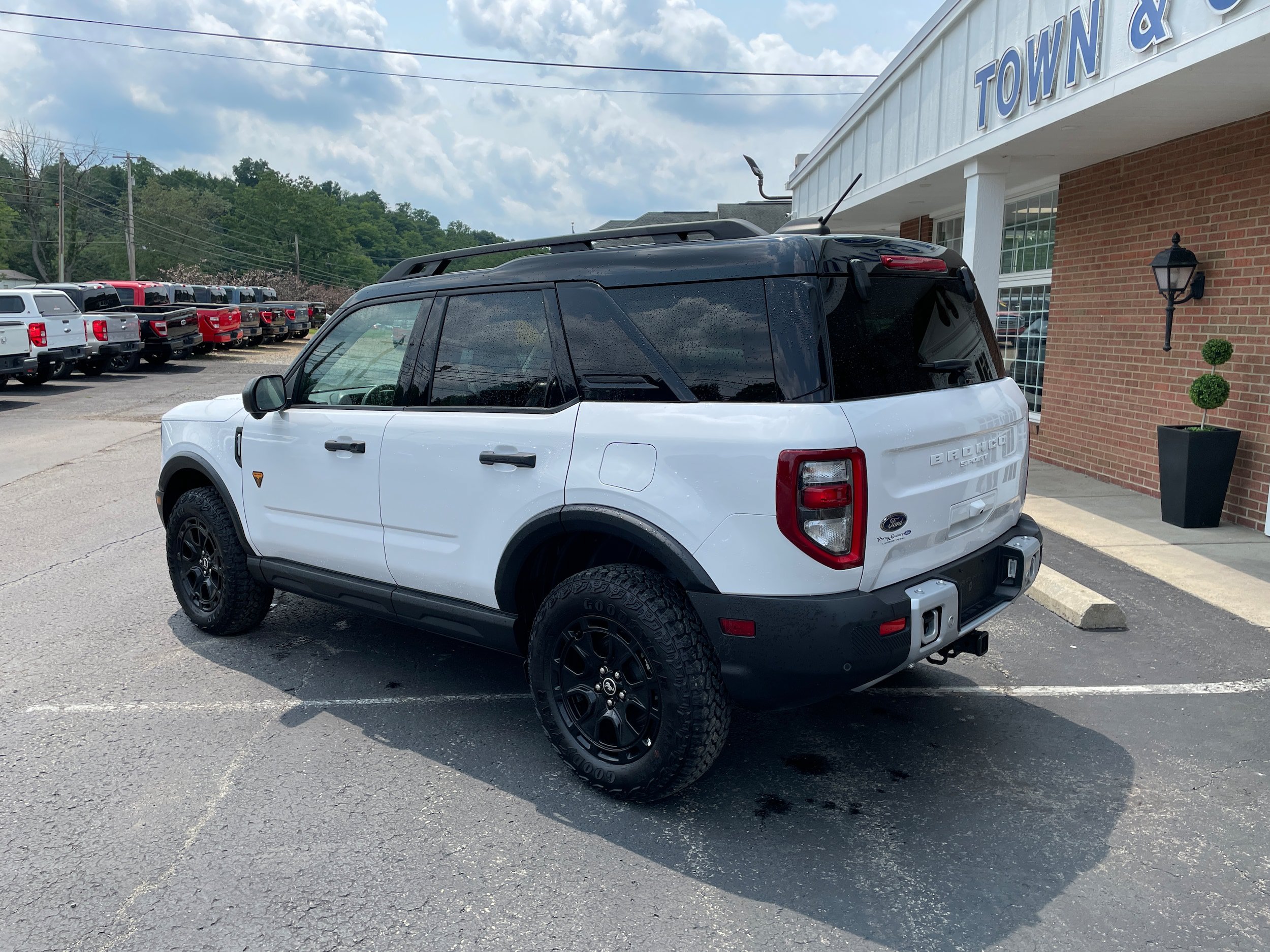 Certified 2025 Ford Bronco Sport Badlands w/ Sasquatch Badlands Package AWD/4WD image 7