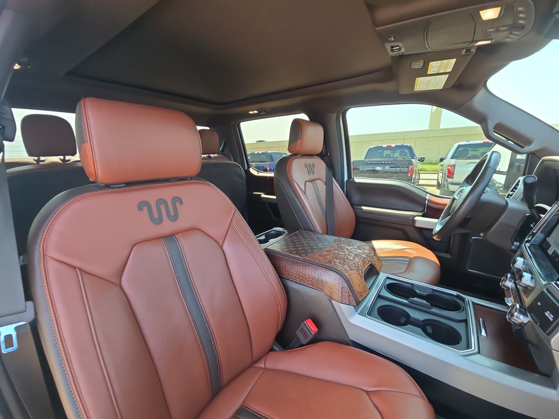 Certified 2022 Ford F250 King Ranch w/ King Ranch Ultimate Package AWD/4WD image 33