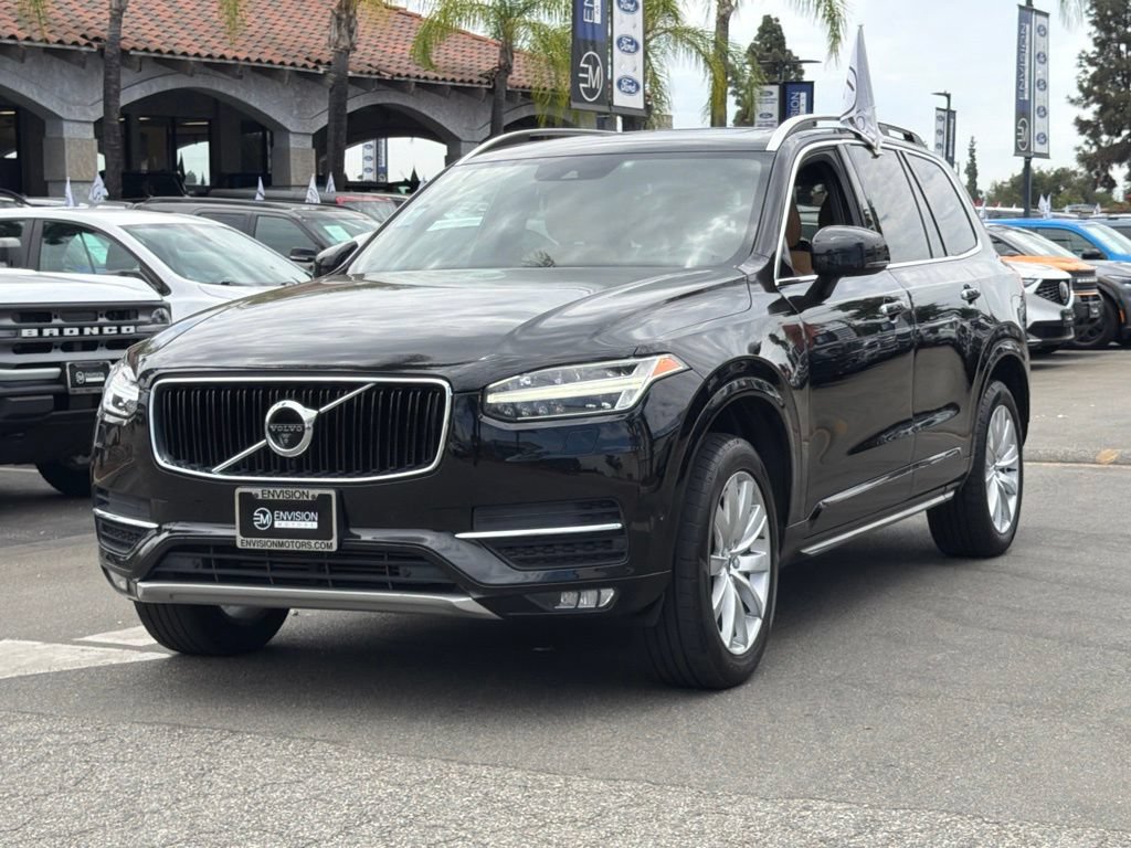 Used 2018 Volvo XC90 T6 Momentum w/ Convenience Package AWD/4WD image 5