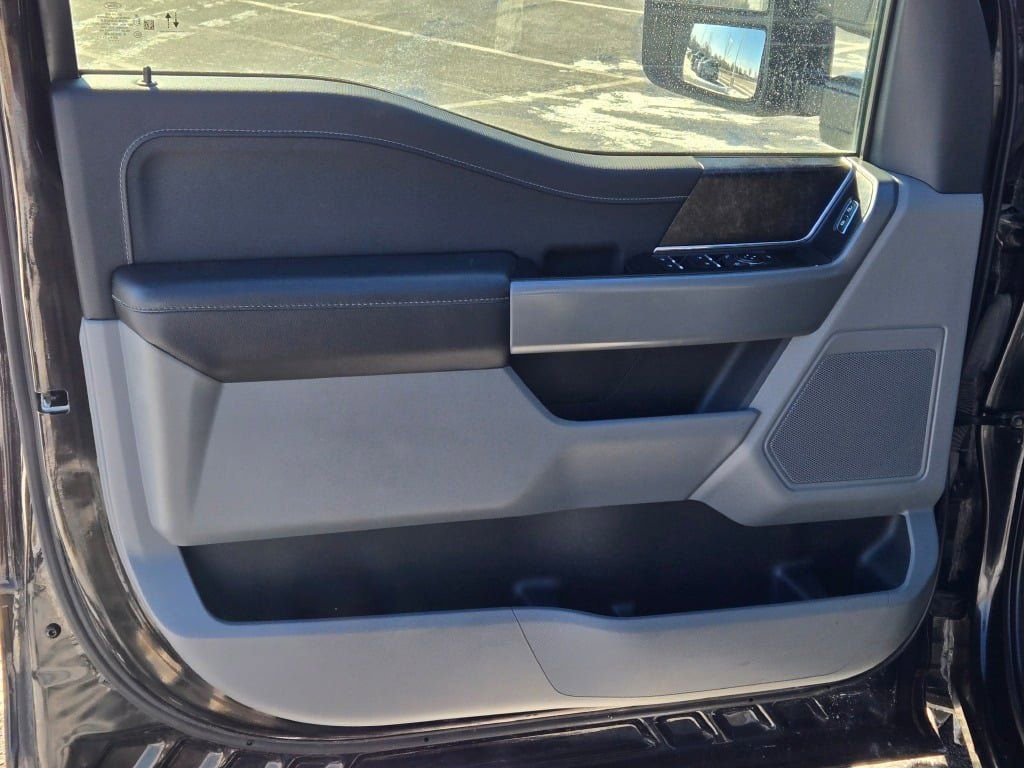 Certified 2022 Ford F150 XLT w/ Equipment Group 302A High image 21