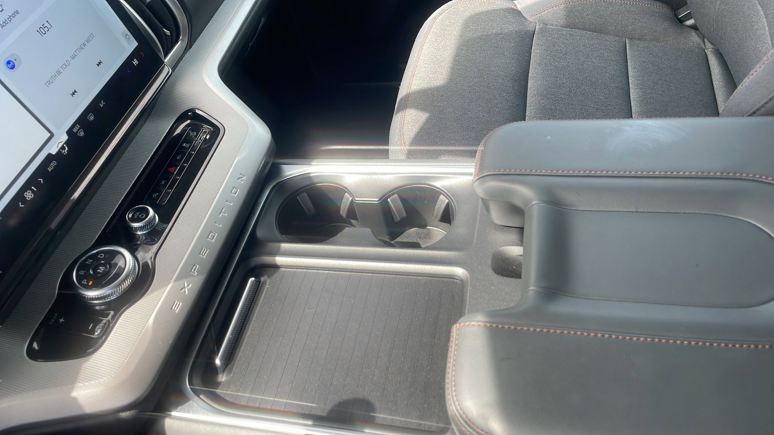 Certified 2025 Ford Expedition Active AWD/4WD image 26