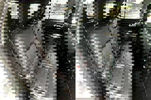 Certified 2023 Ford Explorer Limited image 33