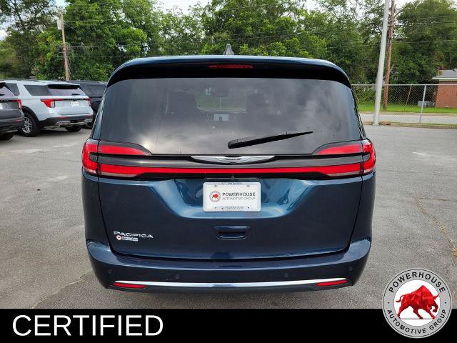 Used 2023 Chrysler Pacifica Touring-L FWD image 5