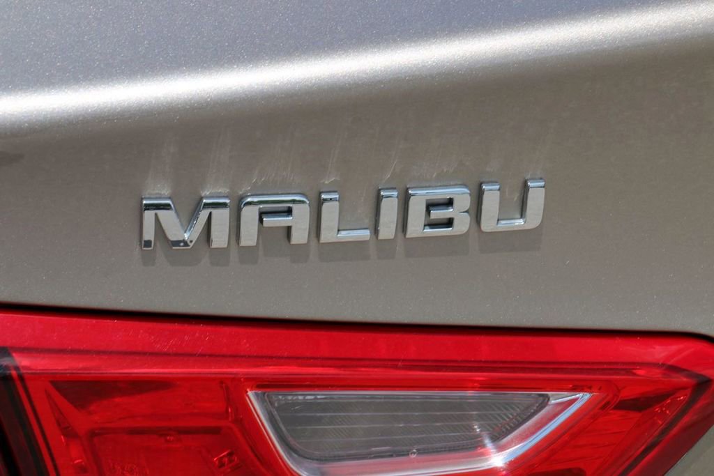 Used 2025 Chevrolet Malibu LT FWD image 9