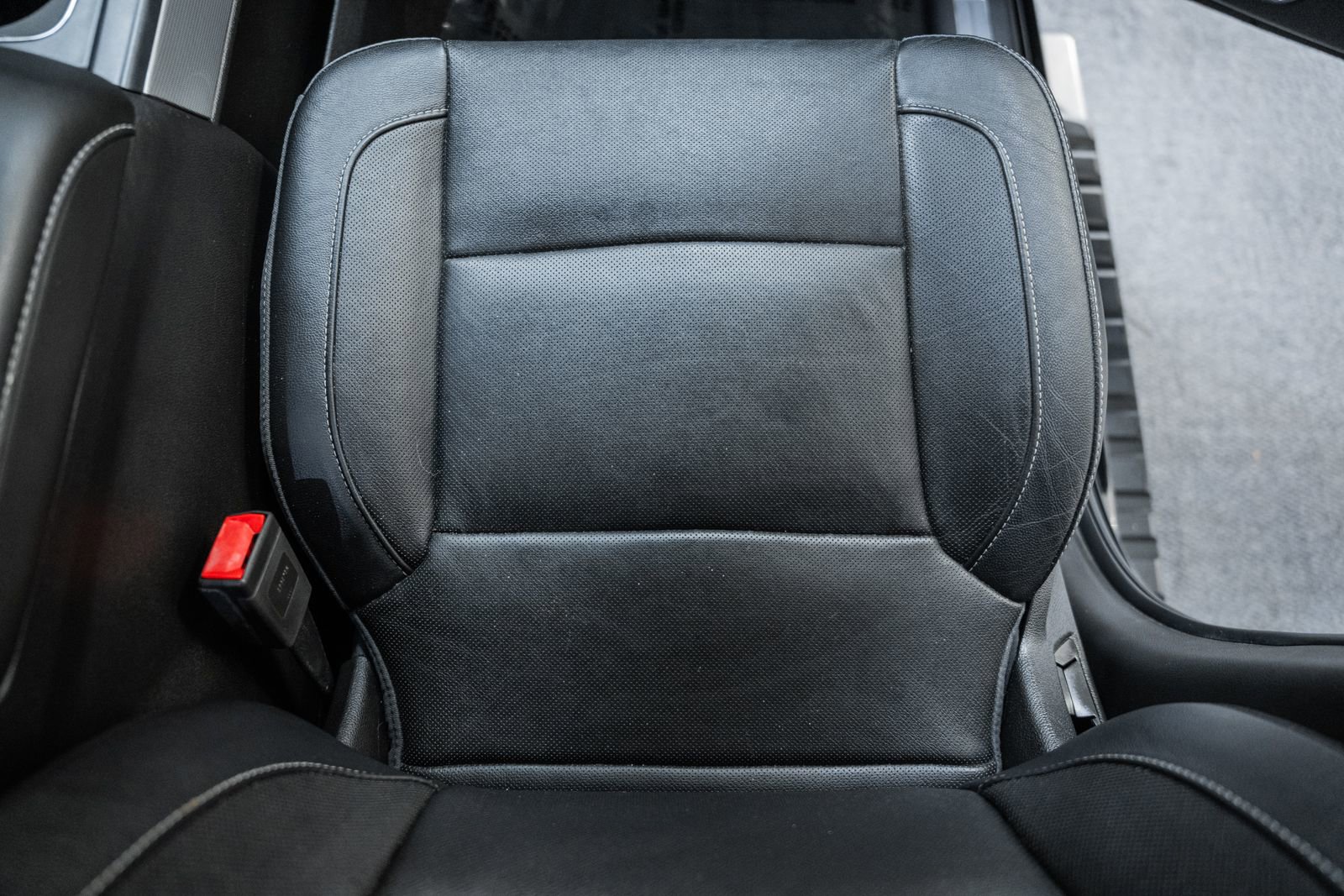 Used 2017 Chevrolet Silverado 1500 LTZ Z71 w/ LTZ Plus Package image 40