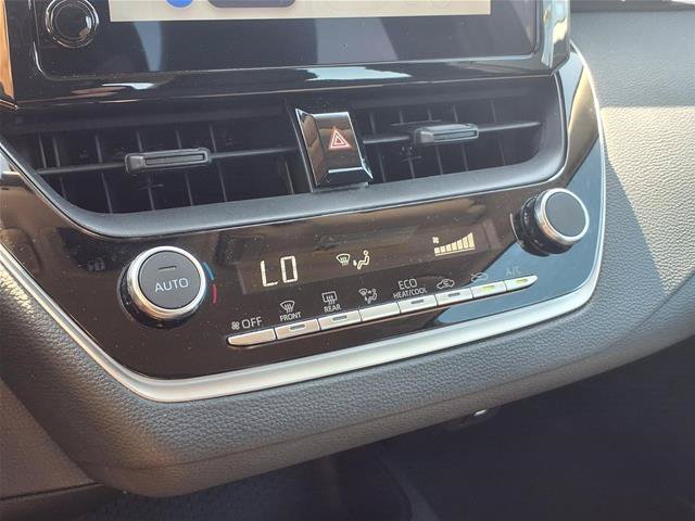 Used 2025 Toyota Corolla LE FWD image 8