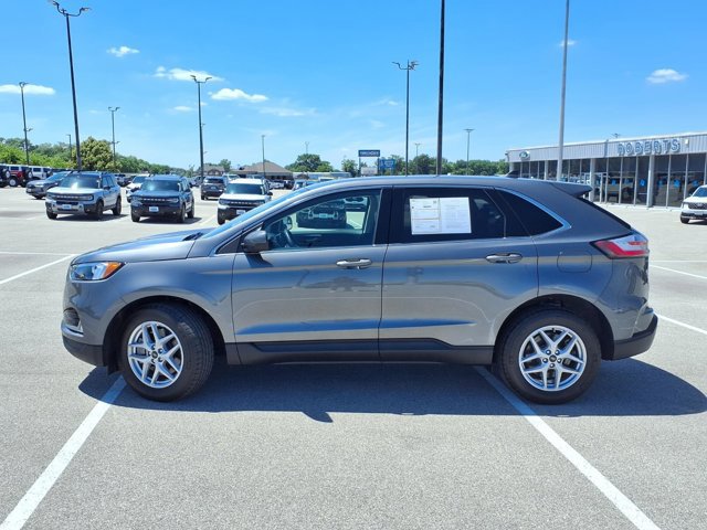 Certified 2024 Ford Edge SEL w/ Convenience Package AWD/4WD image 2