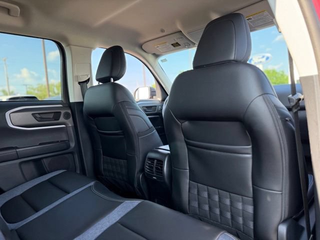 Certified 2025 Ford Bronco Sport Outer Banks w/ Outer Banks Tech Package+ AWD/4WD image 18