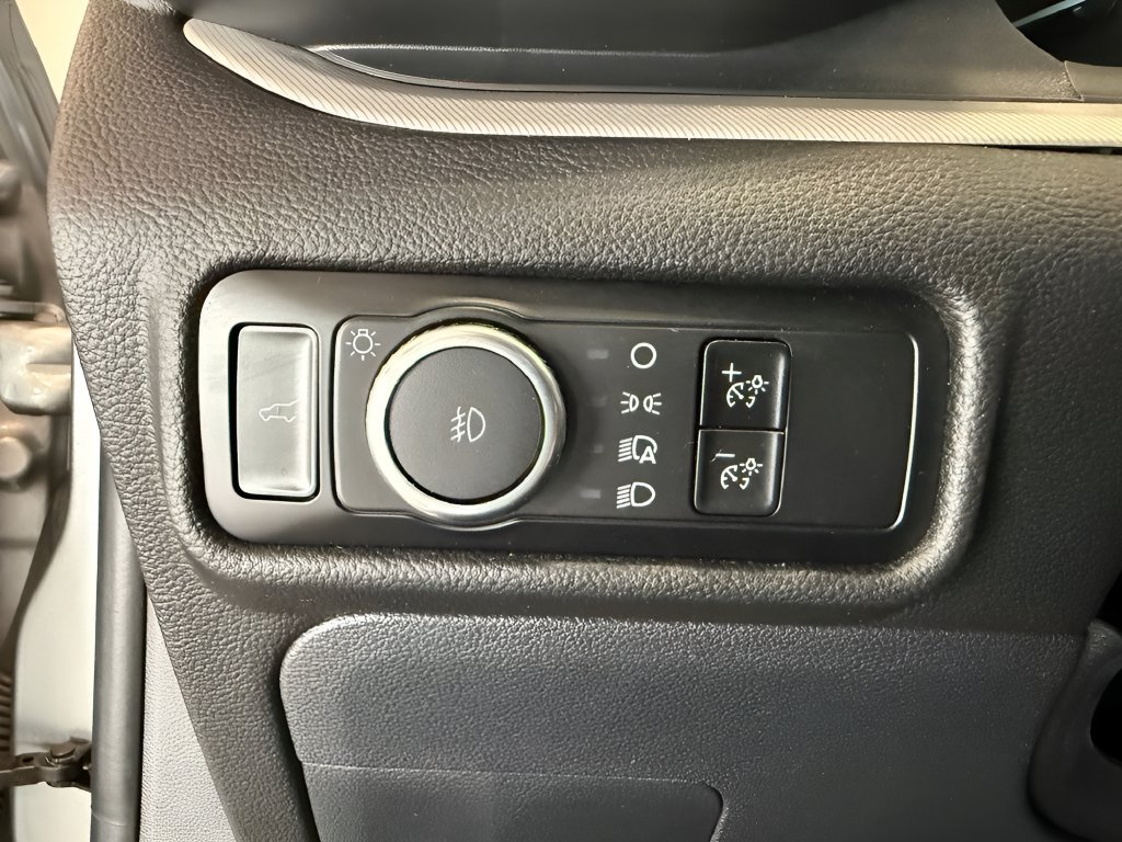 Certified 2024 Ford Explorer XLT w/ Equipment Group 202A AWD/4WD image 20