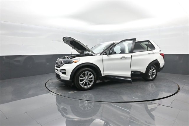 Certified 2023 Ford Explorer Limited w/ Equipment Group 301A image 43