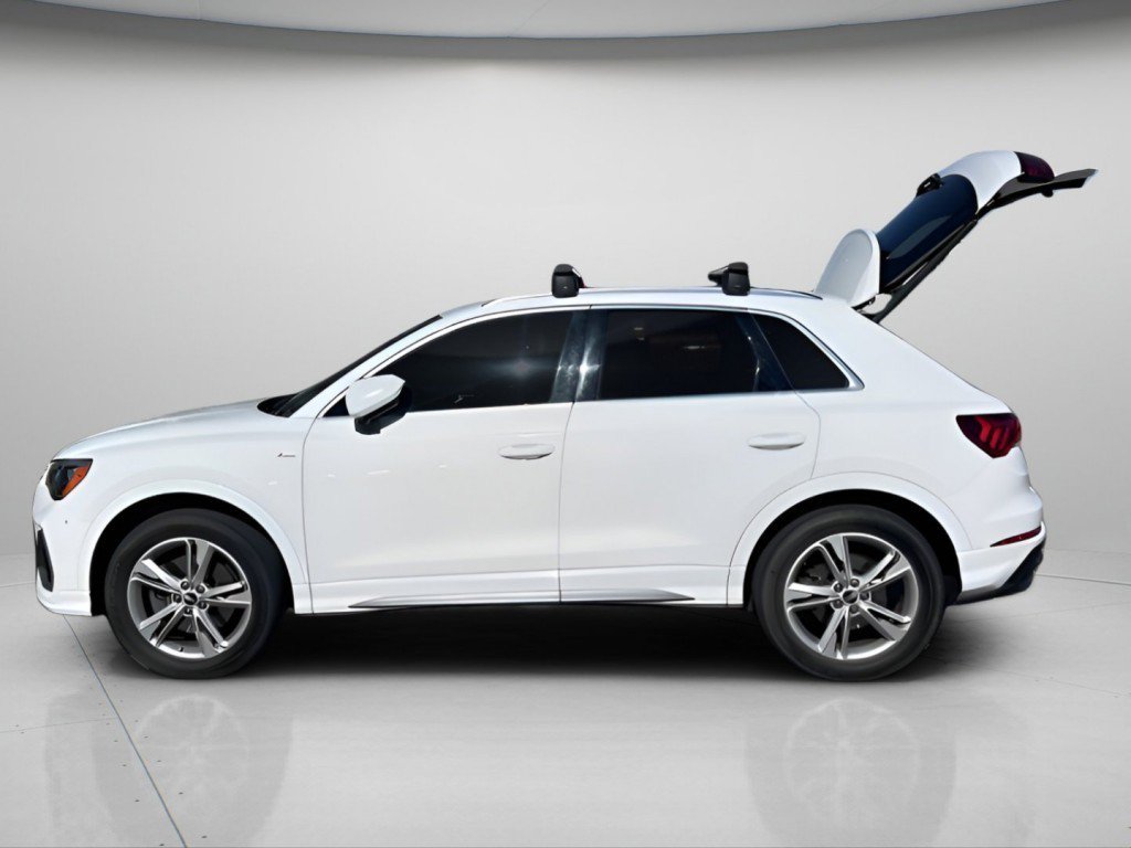 Used 2021 Audi Q3 2.0T Premium w/ Convenience Package AWD/4WD image 14