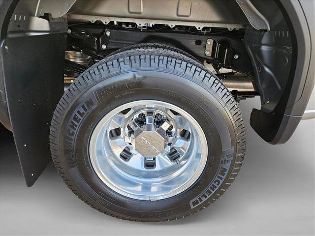Used 2025 GMC Sierra 3500 Denali w/ Denali Reserve Package AWD/4WD image 21