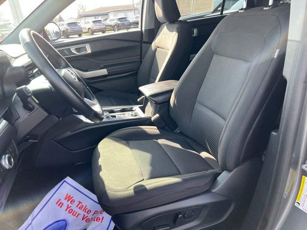 Certified 2022 Ford Explorer XLT w/ Class IV Trailer Tow Package image 22