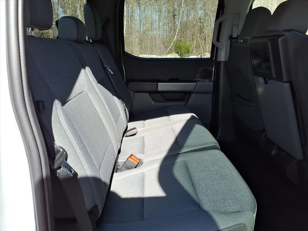 Certified 2025 Ford F150 XLT w/ Equipment Group 301A Standard image 11