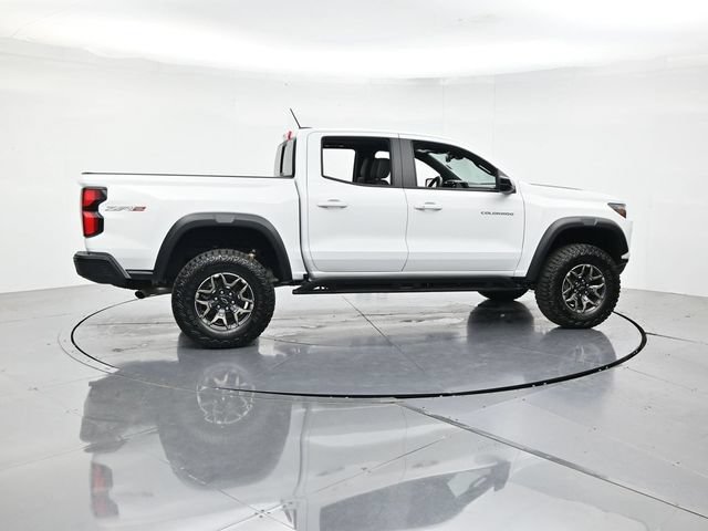 Used 2026 Chevrolet Colorado ZR2 AWD/4WD image 2