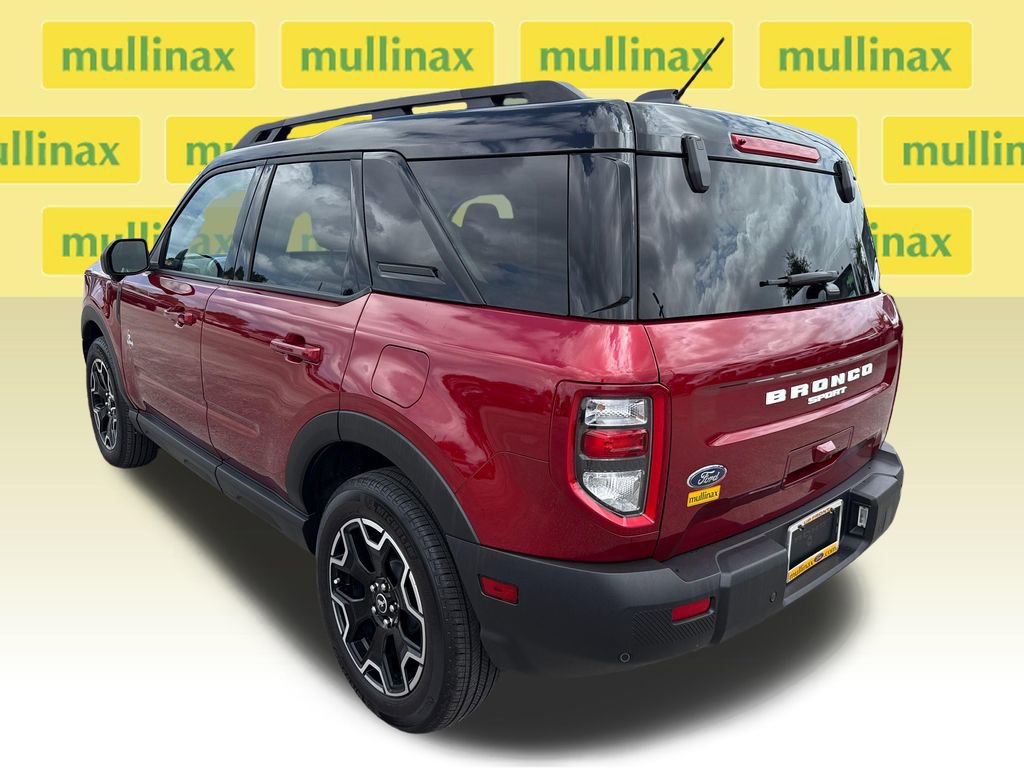 Certified 2025 Ford Bronco Sport Outer Banks w/ Outer Banks Tech Package+ AWD/4WD image 9