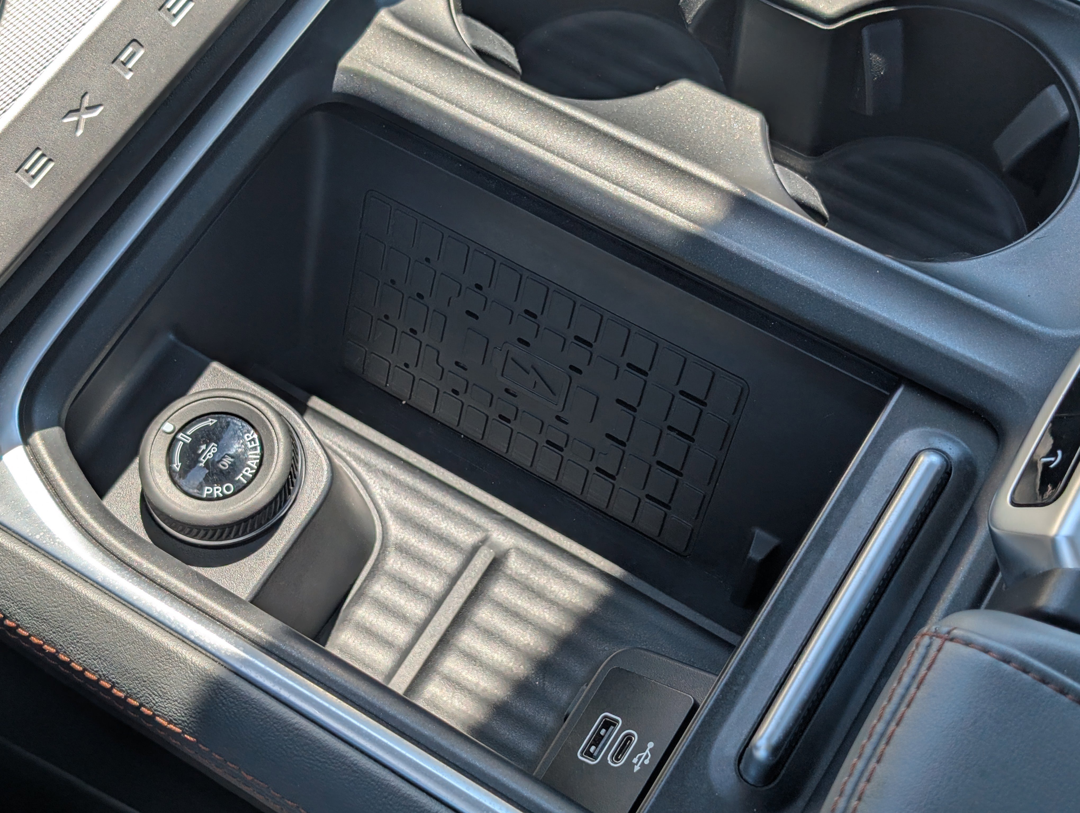 Certified 2025 Ford Expedition Active image 28